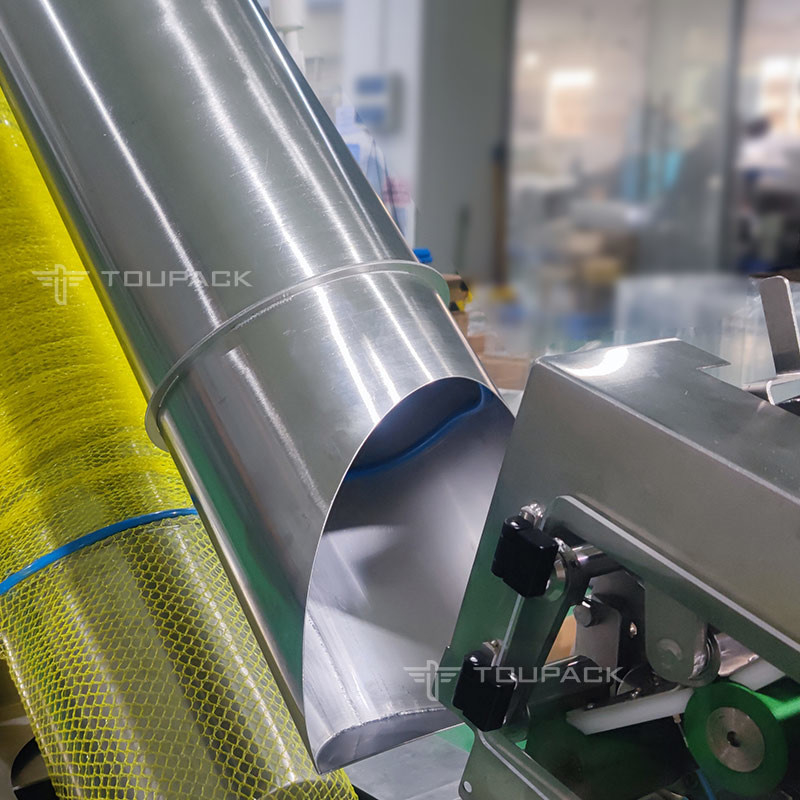 Automatic Net Bag Packing Machine For Gold Coin Chocolate Garlic Mesh Bag Packing Line
