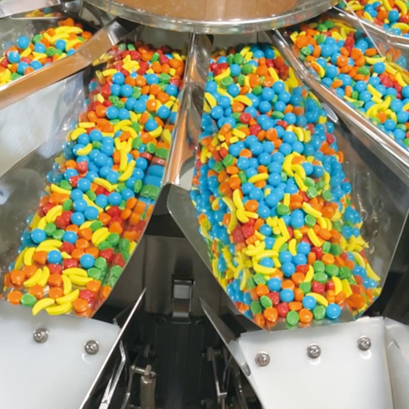 QQ Candy Gummies Cheese Sticky Screw Multihead Weigher Automatic Cookies Packing Machine For Zipper Bag Stand Up Pouch